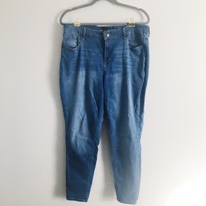 Old Navy Rockstar Skinny Jeans Size 16